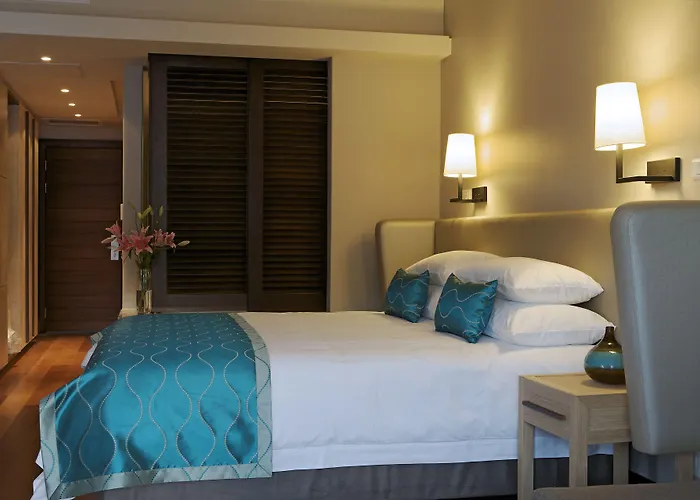 Chapmans Peak Beach Hotel